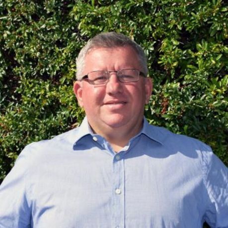 https://www.quandarypond.com/wp-content/uploads/2025/10/Rob-Morris.jpg